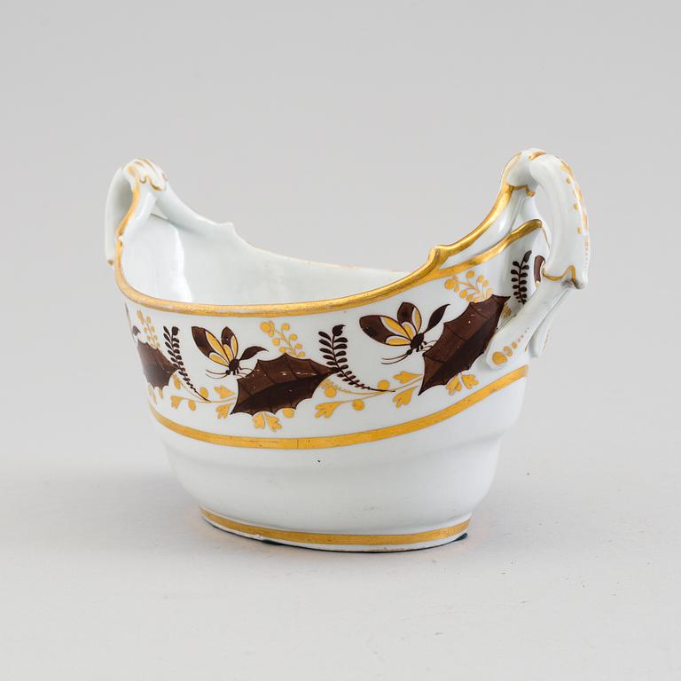 A FRENCH PORCELAIN EMPIRE BOWL, first half of the 19th century.