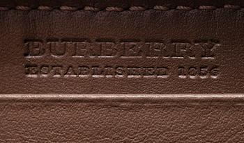 PLÅNBOK, Burberry.