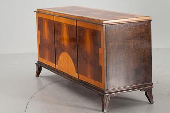 BORD OCH SIDEBOARD. Art Deco, 1900-talets första hälft.