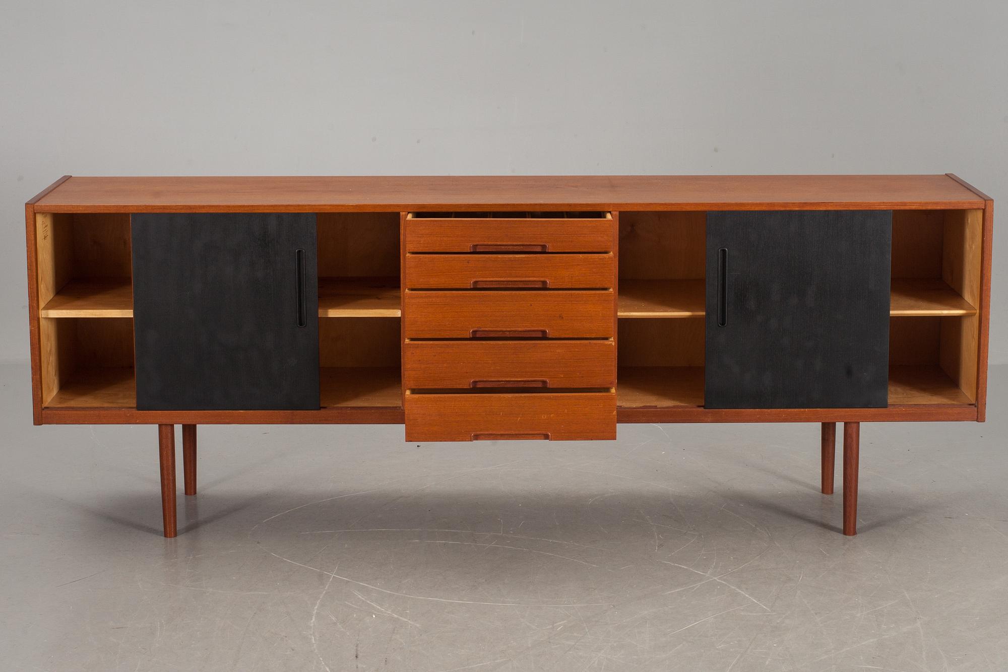 SIDEBOARD, "Gigant", Nils Jonsson, Troeds, 1950/60-tal.