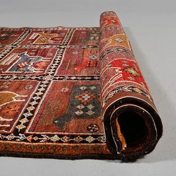 MATTA, troligen Lori, 1900-talets slut, 236 x 152 cm.