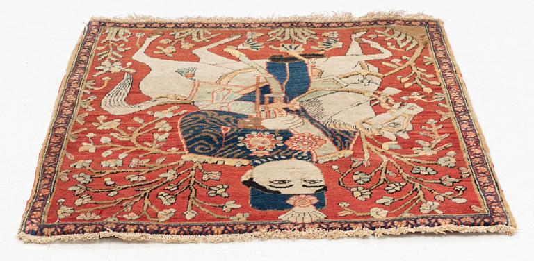 An antique pictorial souf Kashan  'Mohtasham' rug, ca 64 x 57 cm.