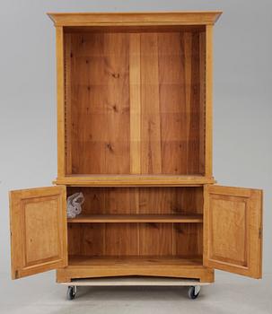 BOKSKÅP, Karl-Johanstil, 1800/1900-tal.