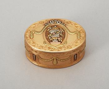 A Swedish 18th century cinq couleurs gold snuff-box, makers mark of Anders Zachoun, Stockholm 1772.