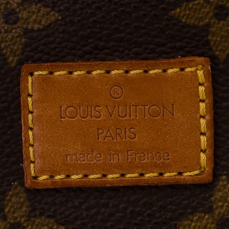 LOUIS VUITTON MONOGRAM CANVAS SAUMUR 35 BAG.