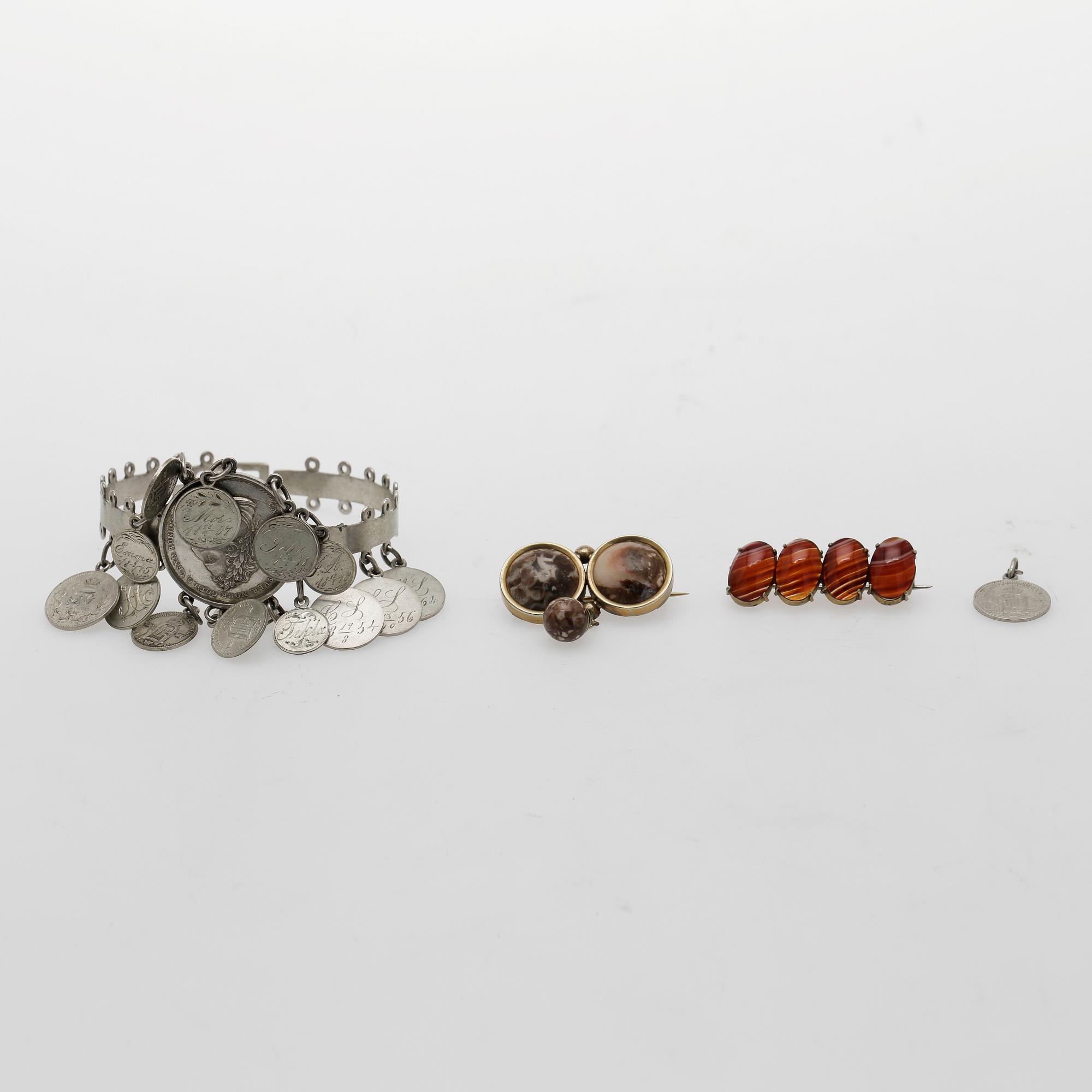 ARMBAND, silver. Vikt 50 gram.