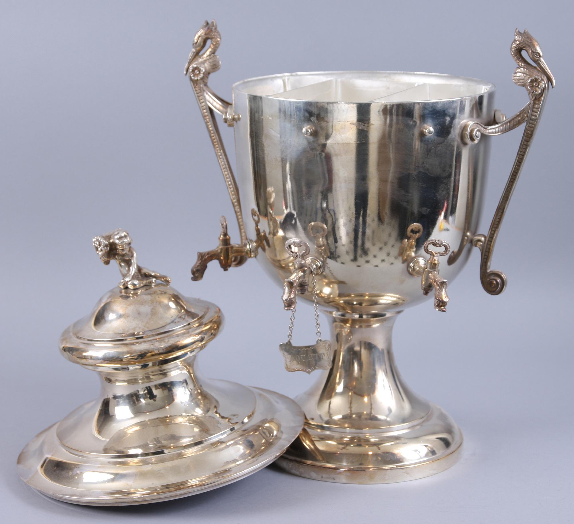 BRÄNNVINSCISTERN, nysilver, bär otydl stmpl, 1900-tal.