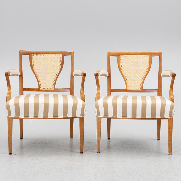 Josef Frank, fåtöljer, ett par, modell 969, Firma Svenskt Tenn.