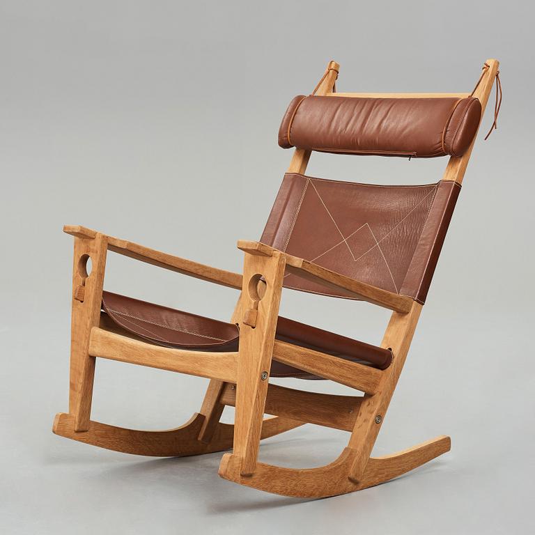 HANS J WEGNER, gungstol, "GE673" "Nyckelhålet" Getama, Danmark 1970-tal.