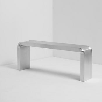 David Taylor, bänk, unik, "Bent Bench", Studio Mellösaverken, Sverige, 2020.