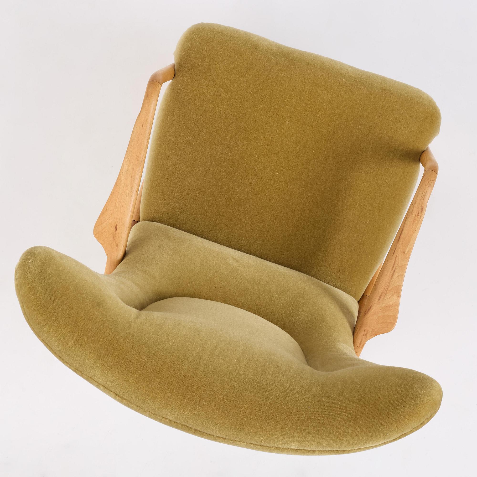 Jens Malling Pedersen, a rare "Pelican" high back easy chair, Dantos, Vejle, Denmark, 1950s.
