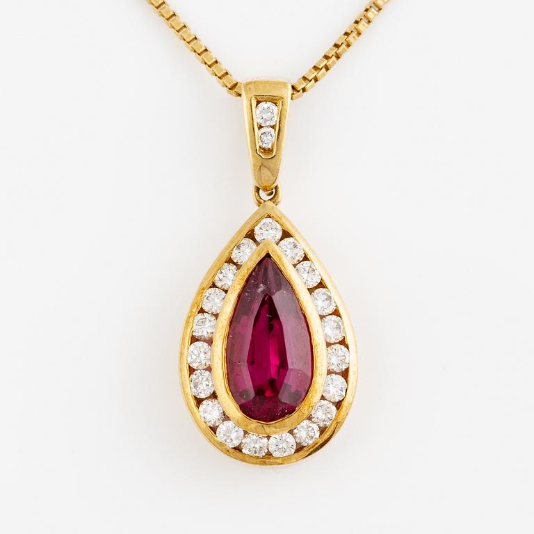 Pendant with chain, 18K gold set with a pink and red toned drop-shaped tourmaline and brilliant-cut diamonds.