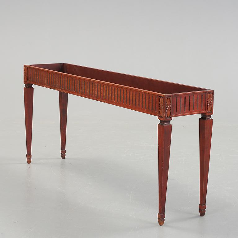BLOMBORD, gustaviansk stil, 1900-tal.