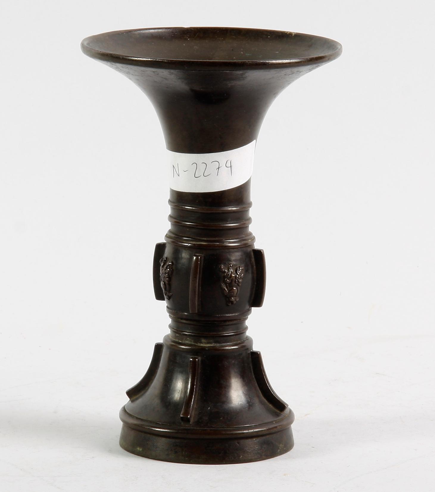 VAS, brons, Tang-stil, ostasien. 1900-tal.