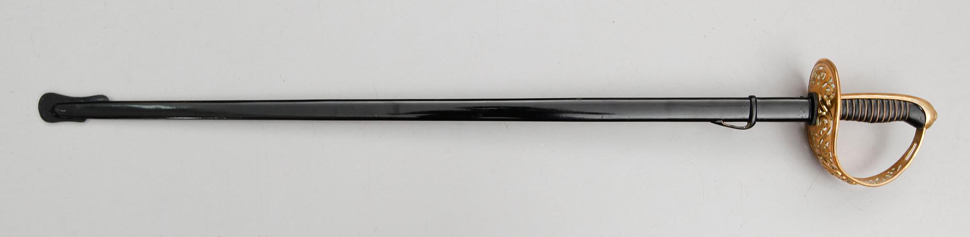 PALLASCH, m/1893, officer vid Kavalleriet. Kort modell.