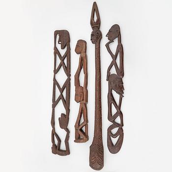 Skulpturer, fyra stycken, trä. Asmat, Indonesien, Jakarta, 1900-tal.