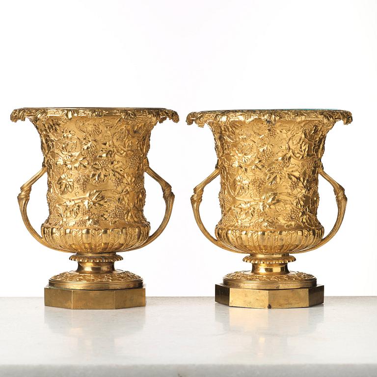 VINKYLARE, ett par, England, 1825-40.