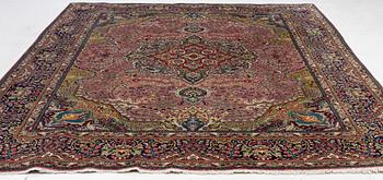 Carpet. Tabriz, approx. 320 x 250 cm.