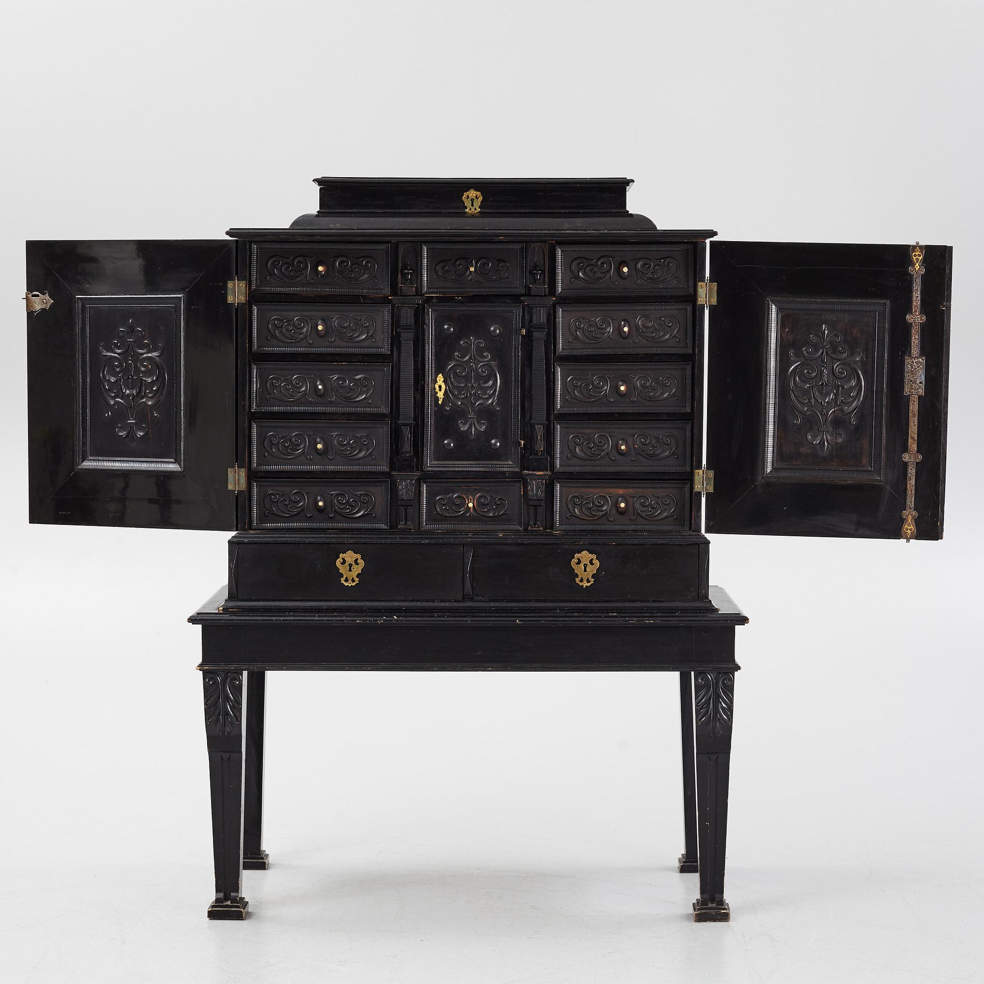 Kabinettskåp, Sydtyskland, Barock, omkring år 1700.