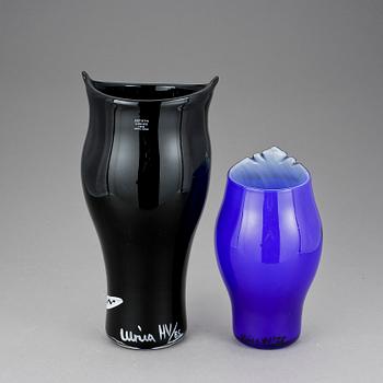 VASER, glas, 2 st, Ulrica Hydman Vallien, Kosta Boda, 1900-talets slut/2000-tal.