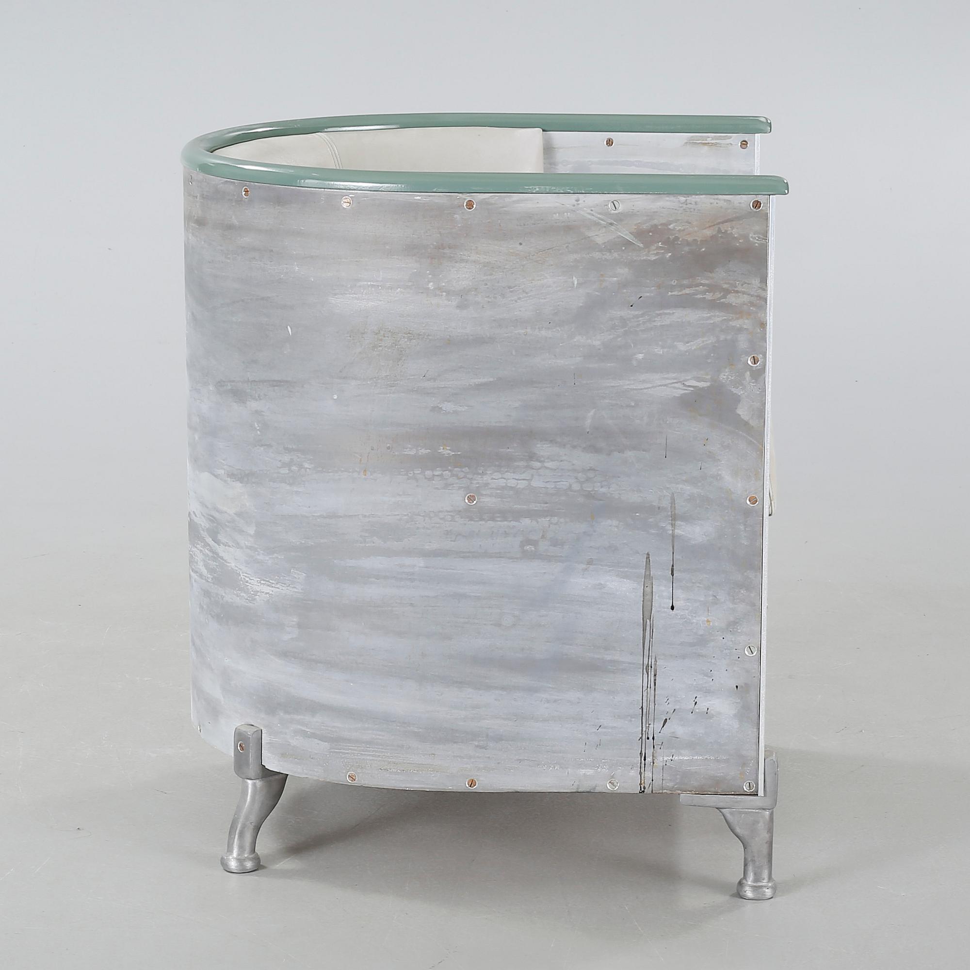 MATS THESELIUS, "Aluminiumfåtöljen", Källemo, modellen formgiven 1990.