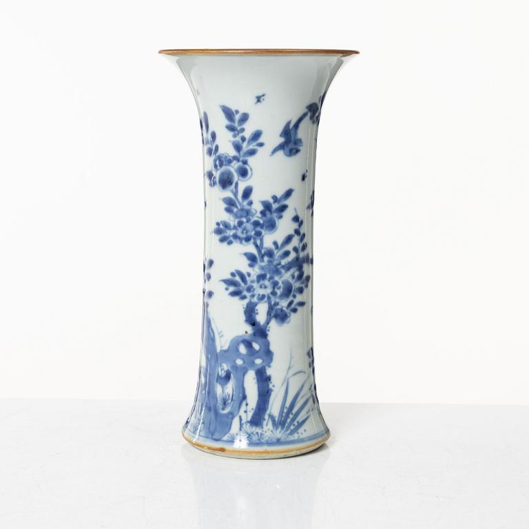 Vas, porslin, Qingdynastin, Kina, 1700-tal.