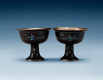 1716. A pair of lacquer burgulate wine cups, Qing dynasty early 18th Century.