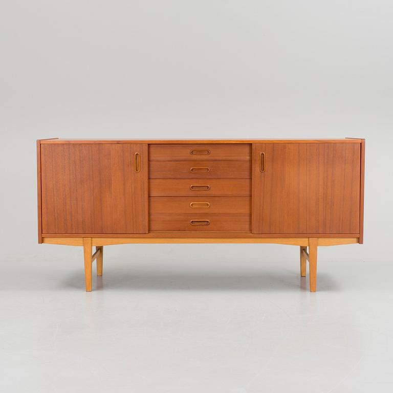 SIDEBOARD, teak, 1900-talets andra hälft.