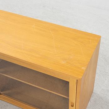 Børge Mogensen, vitrinskåp, Karl Andersson & Söner, 1900-talets andra hälft.