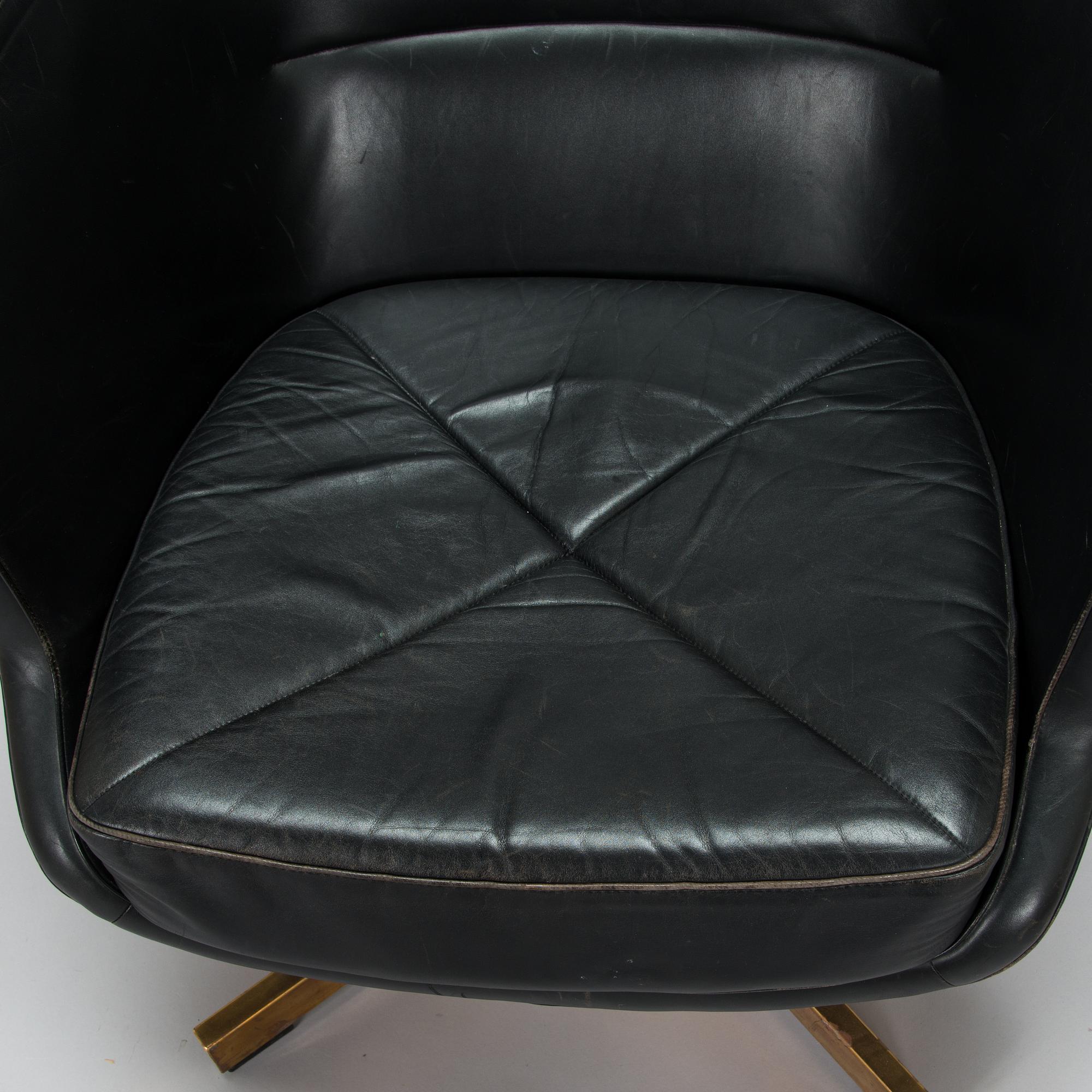 Antti Nurmesniemi, fåtölj, beställningsarbete för Amer-Tupakka 1958.