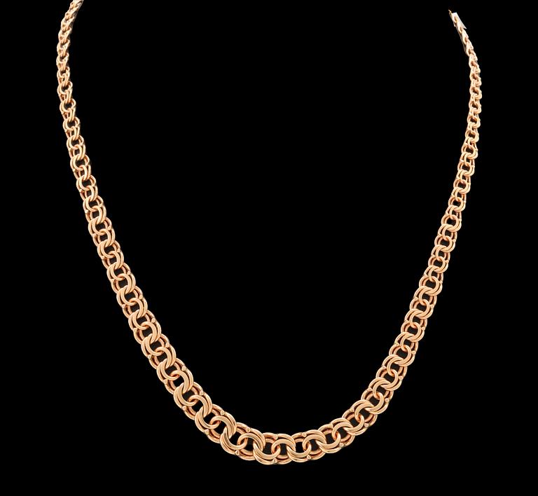 An 18K gold Bismarck necklace.