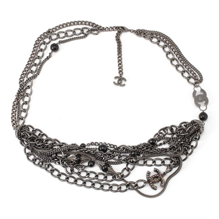 BÄLTE, CHANEL.