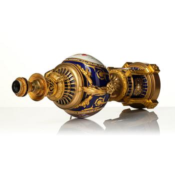 Bordslampa, porslin. "Sèvres", Frankrike, omkring 1900.