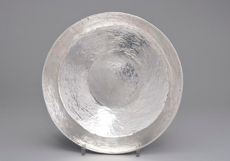 Tapio Wirkkala, A SILVER BOWL.