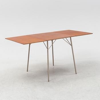 Arne Jacobsen, a model '3601' teak dining table, Fritz Hansen, Denmark, 1960's.