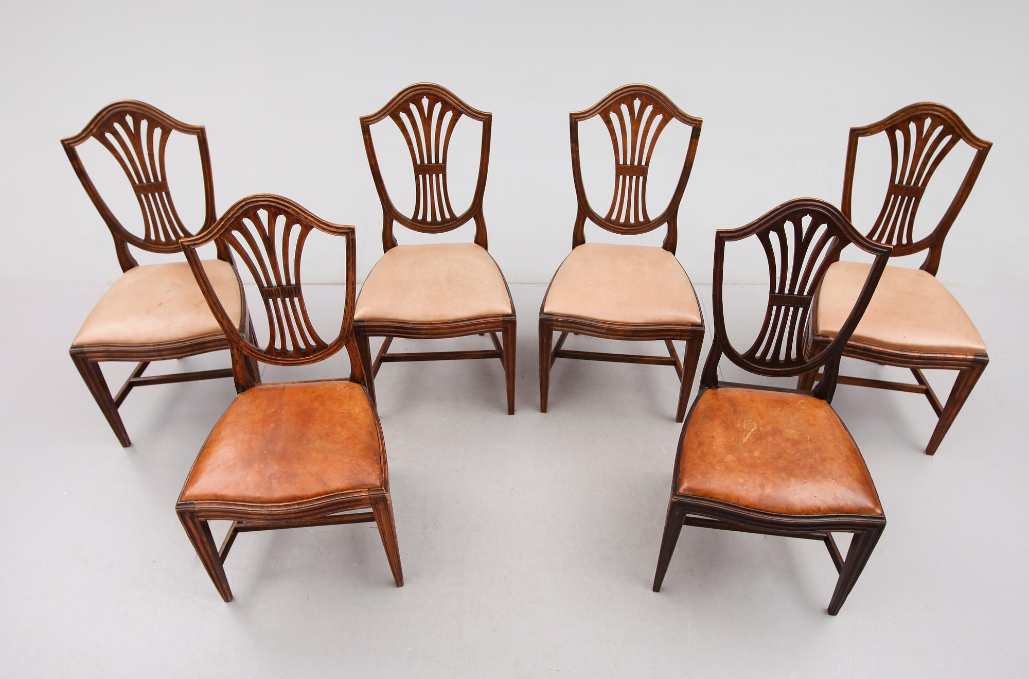 STOLAR, 6 st (4+2), Hepplewhite-typ, 2 st signerade IEH, Johan Erik Höglander (mästare i Stockholm från 1777).