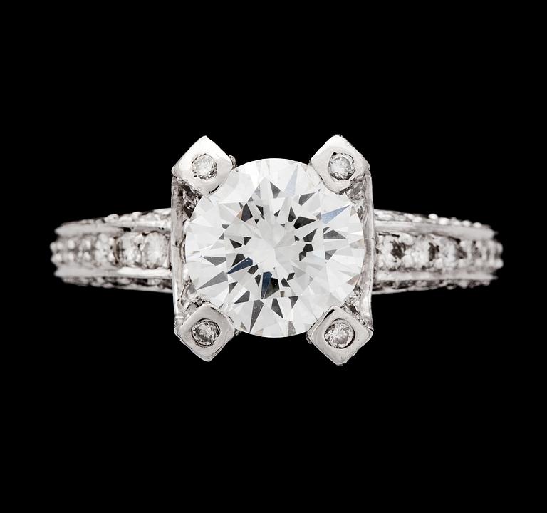 A brilliant cut diamond ring, 2.01 cts. Cert. EGL.