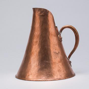 RYMDMÅTT, koppar, bär dateringar 1845 N.W samt 1882 ER.