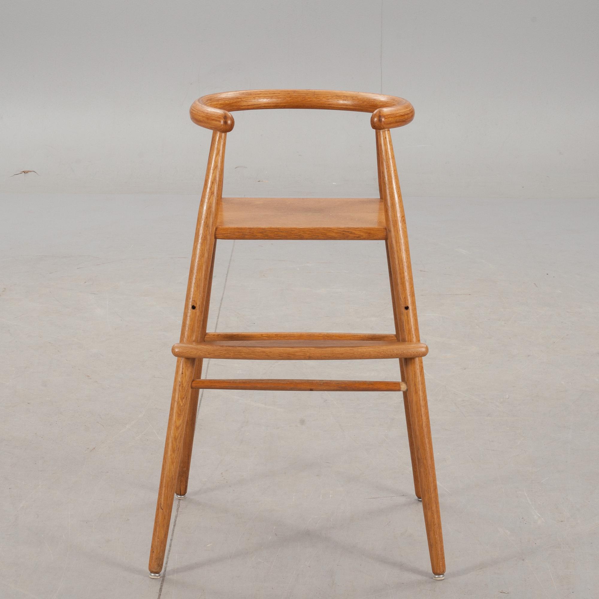 BARNSTOL, Nanna & Jörgen Ditzel för A/S Kolds Savverk, formgiven 1955.