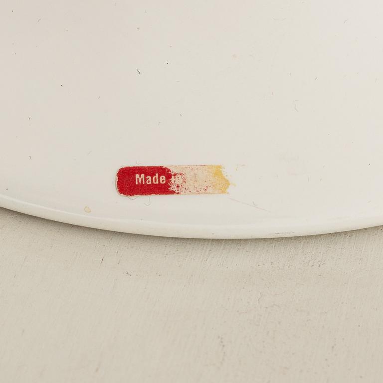 Eero Saarinen, Tulip coffee table, second half of the 20th century.