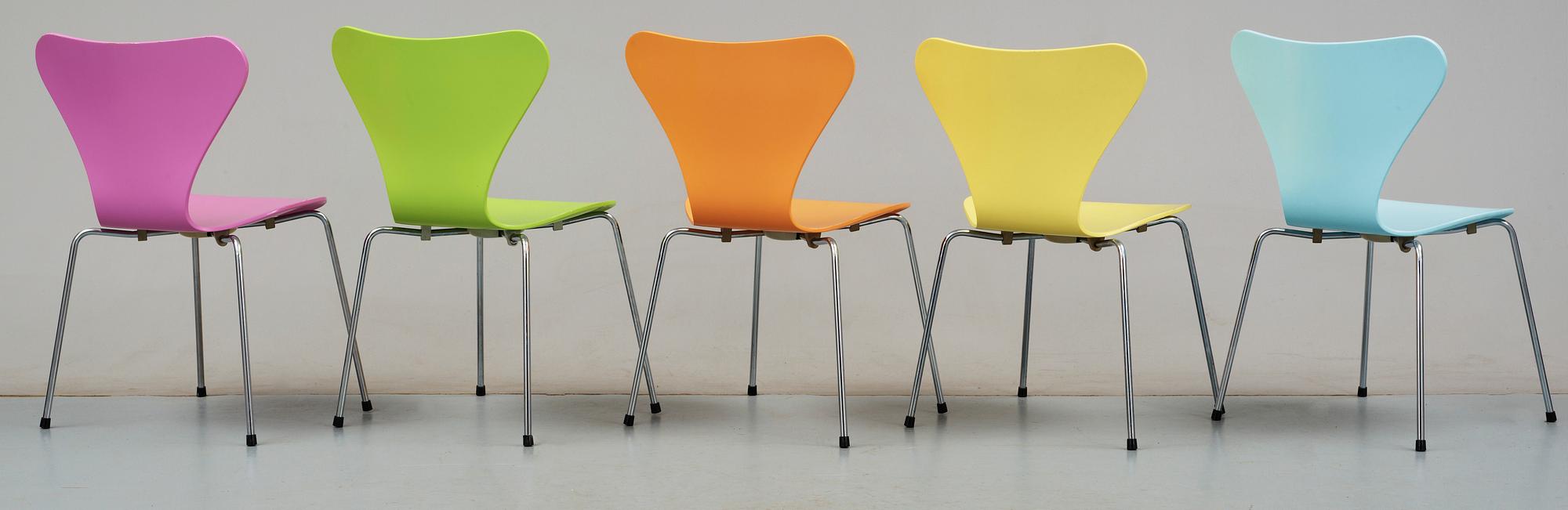 STOLAR, 5 st, "Sjuan" Arne Jacobsen, Fritz Hansen, 1980/90-tal.