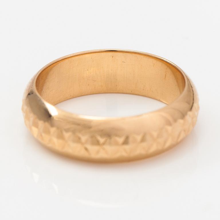 An 18K gold ring. Westerback, Helsinki 1972.