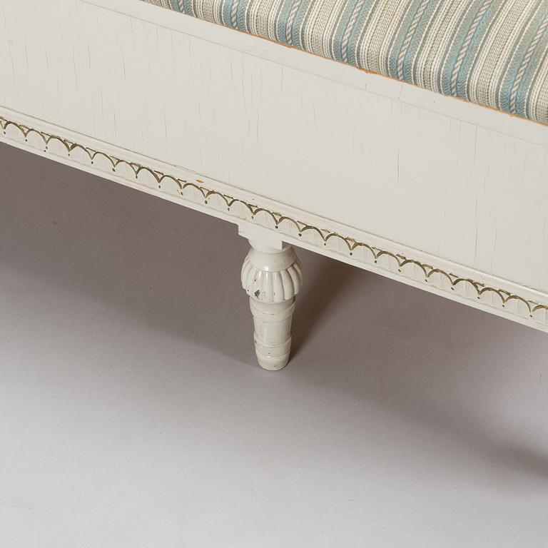 Sohva, kustavilaistyylinen, 1900-luvun alku.