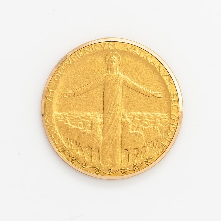 An 18K gold medal, "Pont max. Joannes XXIII - Paulus XV", "Concilium oecumenicum Vatikanum secundum".