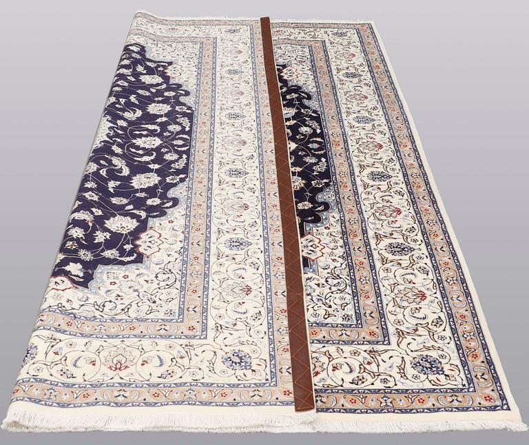 Matta, Nain, part silk, s.k 6LAA, ca 300 x 200 cm.