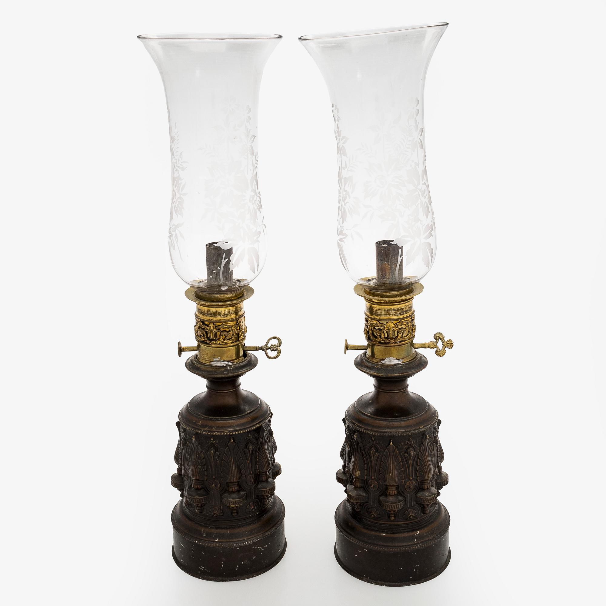 Öljylamppuja, pari, pari, 1800/1900-luku.