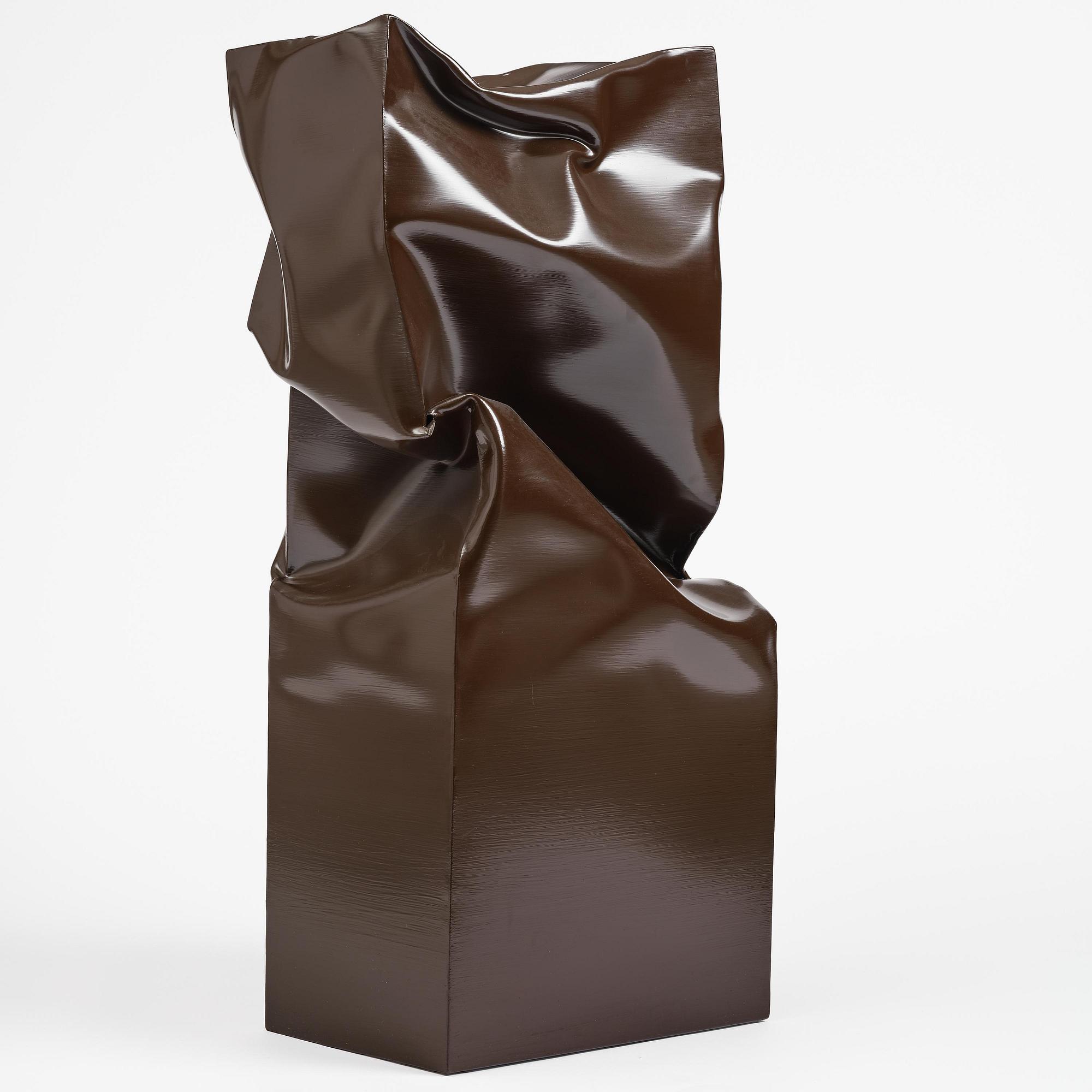 Angela de la Cruz, "Standing Box Large (Brown)".