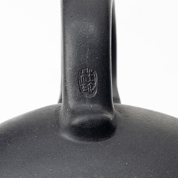 Zhou Guizhen, A blue yixing teapot, China, 1980s.