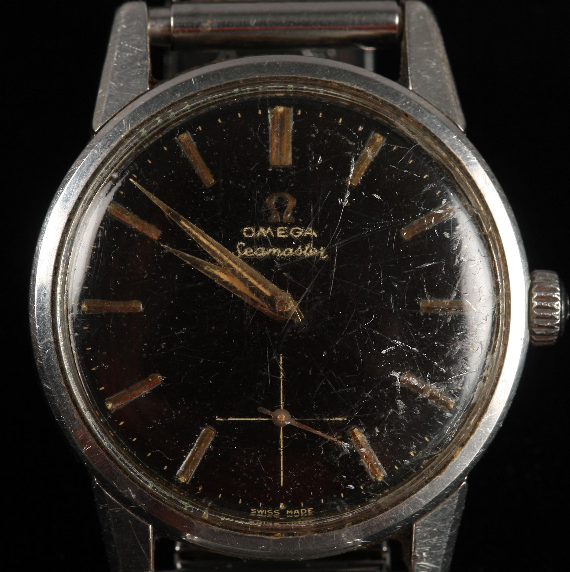 HERRARMBANDSUR, stål, Omega Seamaster,