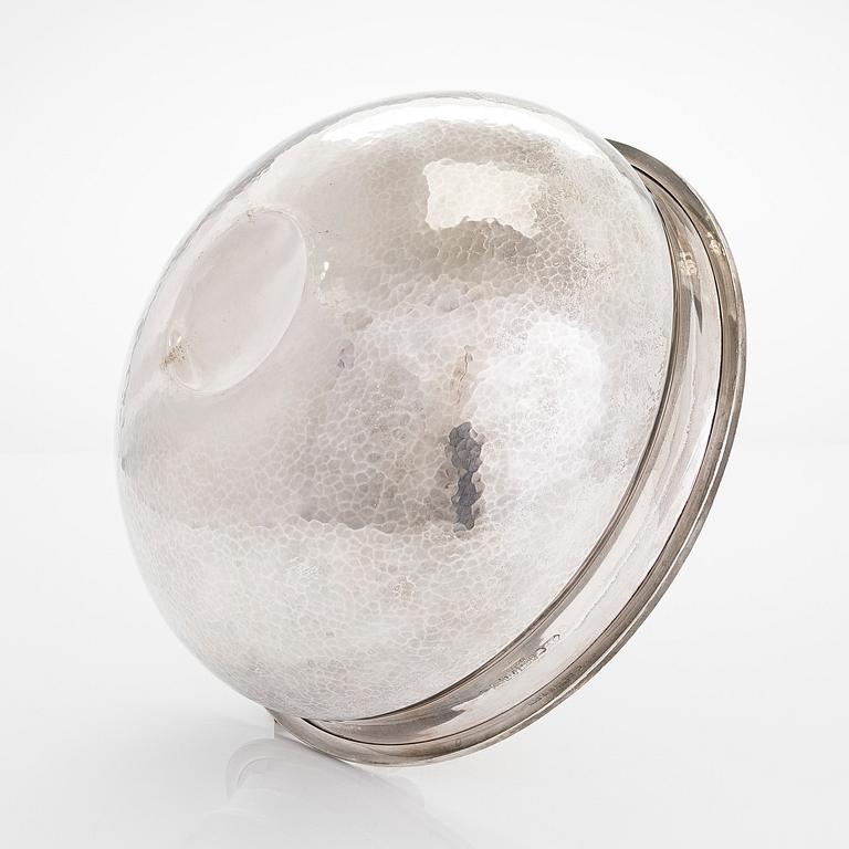 Tapio Wirkkala, skål, sterlingsilver, TW 278, Kultakeskus, Tavastehus 1970.
